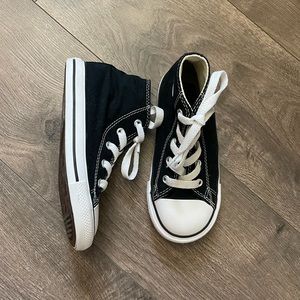 Converse Chuck Taylor All Star Hi Sneaker - Toddler size 10 - Black